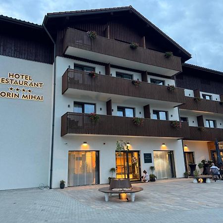 Hotel Sorin Mihai クリスティアン エクステリア 写真