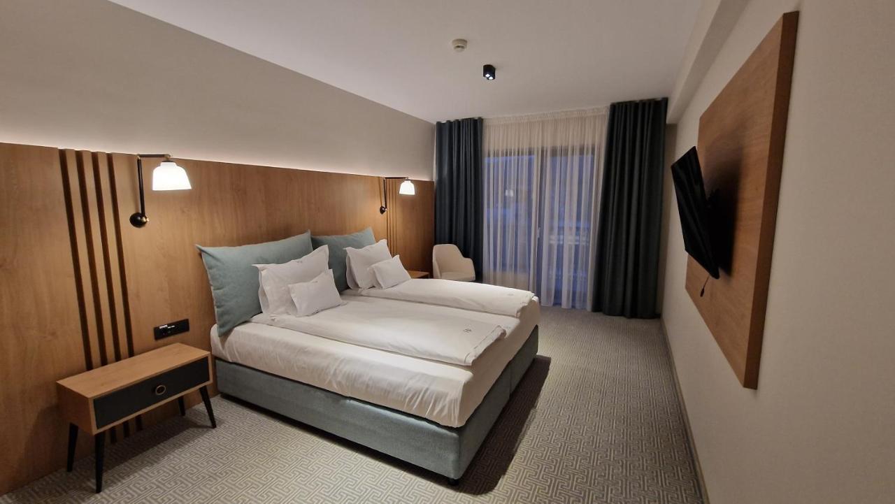 Hotel Sorin Mihai クリスティアン エクステリア 写真