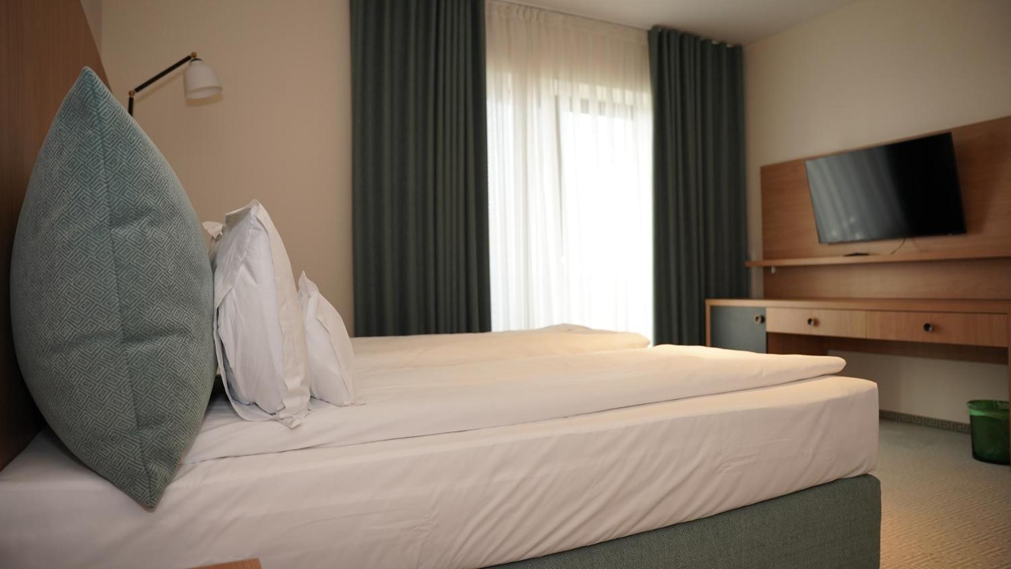 Hotel Sorin Mihai クリスティアン エクステリア 写真